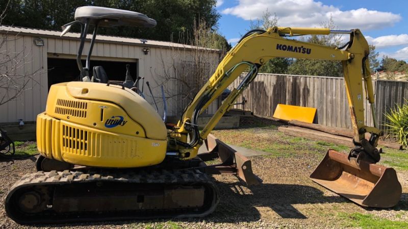 Komatsu 5 Ton Excavator Pc 40 Mrx For Sale From Australia