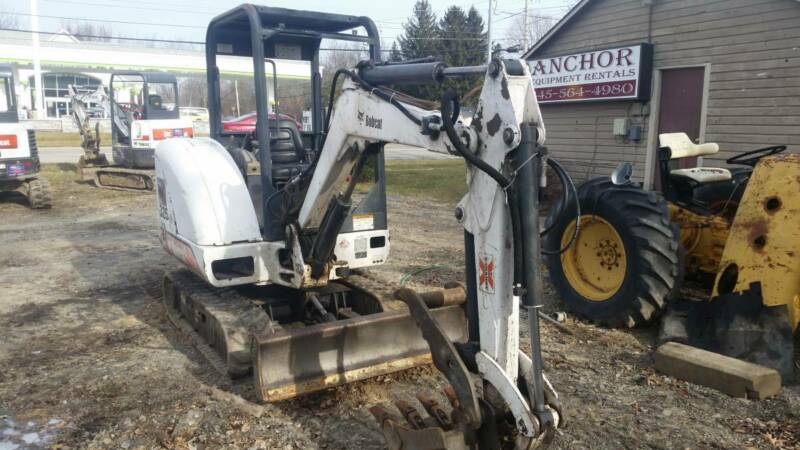 Bobcat 325 Mini Excavator With Thumb Low Hours for sale from United States