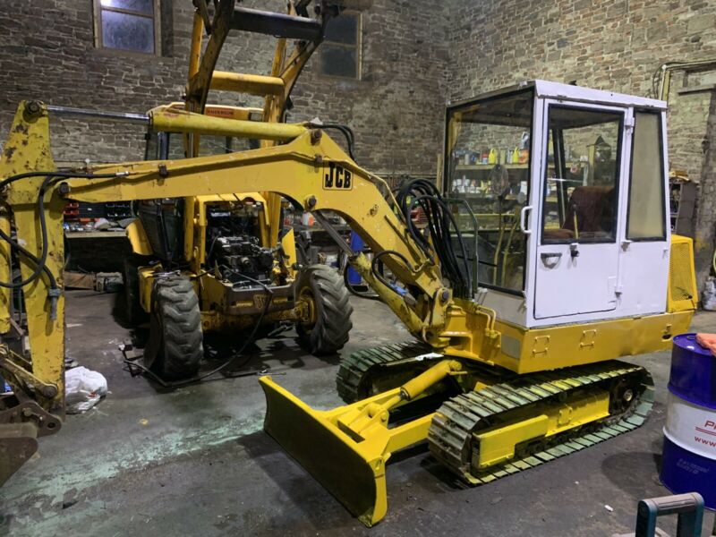 Jcb 802 Mini Digger Excavator for sale from United Kingdom