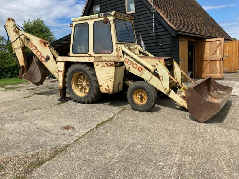 Haymac 370C Digger / Excavator for sale from United Kingdom