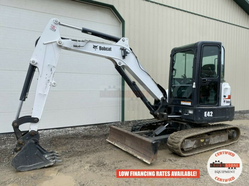 Bobcat E42 Mini Excavator, Cab, Long Arm, Angle Blade, Heat A/c, 751