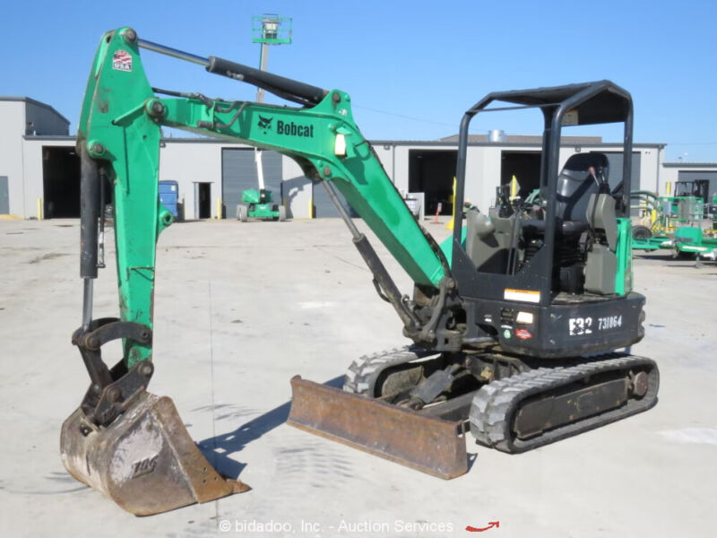 Bobcat E32 Mini Excavator Backhoe Aux Hyd Q/c Trackhoe Blade Diesel