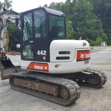 Bobcat 442 Excavator 17000 Lbs; 1237 Hrs; Hydraulic Thumb; Quick